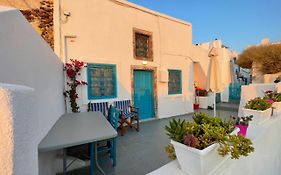 Sunset Queen In Oia